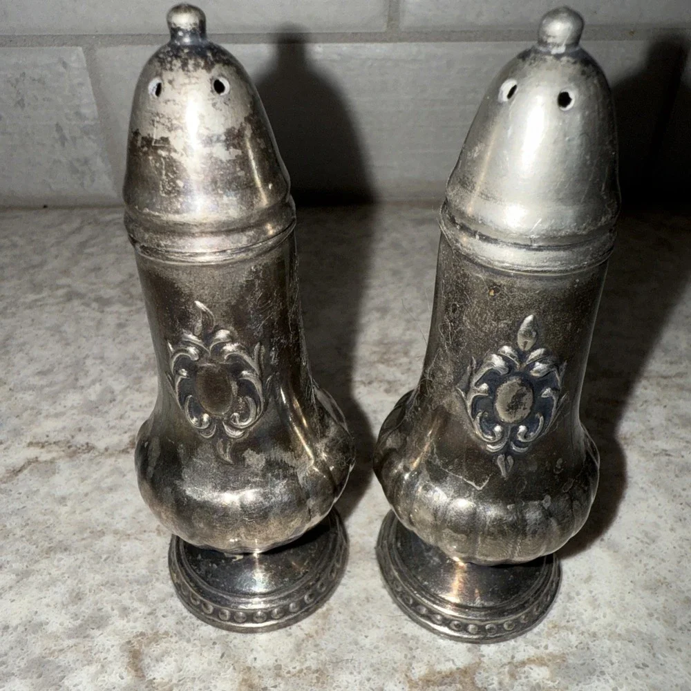 Vintage MCM Silver Plated Weighted Salt & Pepper Shakers Made In USA Tarnished